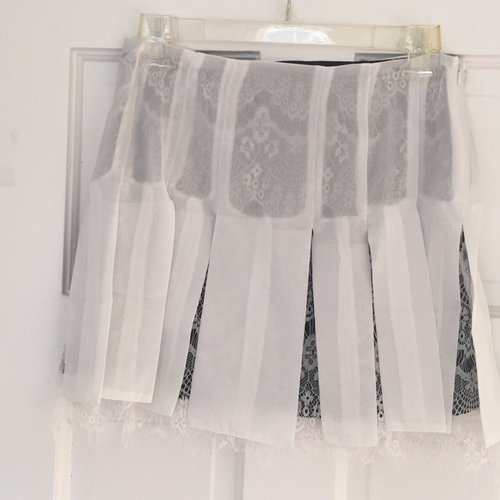SKIRT with Lace